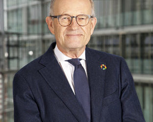 Michael Møller interviewed on World Radio Switzerland